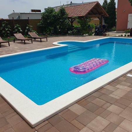 Apartment Smilje Шибеник Экстерьер фото