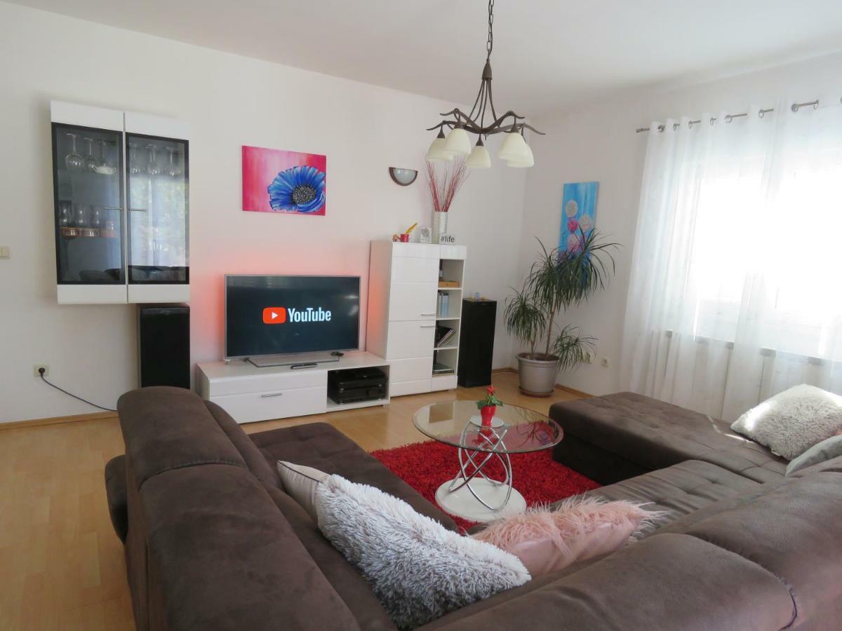 Apartment Smilje Шибеник Экстерьер фото